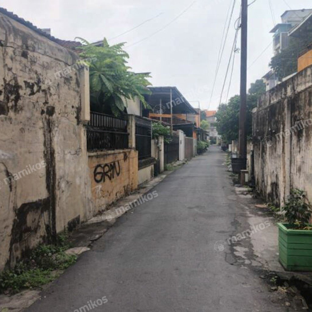 Rumah Sertifikat SHM 4 Kamar Tidur 2 Kamar Mandi Utan Kayu Jakarta Timur - Photo 5