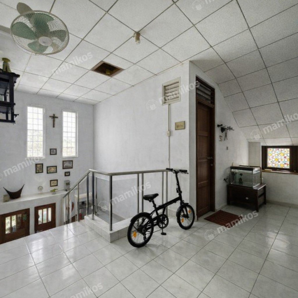 Rumah Sertifikat SHM 4 Kamar Tidur 3 Kamar Mandi Kelapa Gading Jakarta Utara - Photo 4