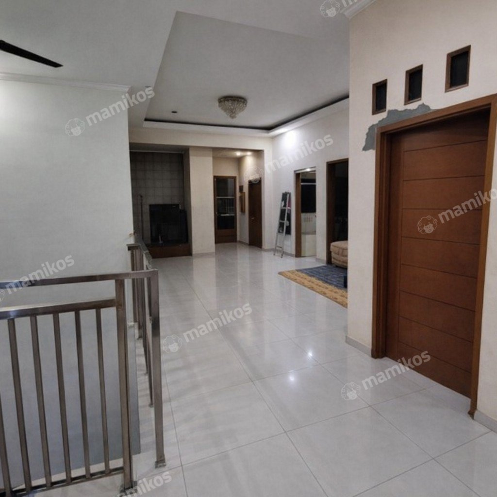 Rumah Sertifikat SHM 4 Kamar Tidur 3 Kamar Mandi Matraman Jakarta Timur - Photo 5