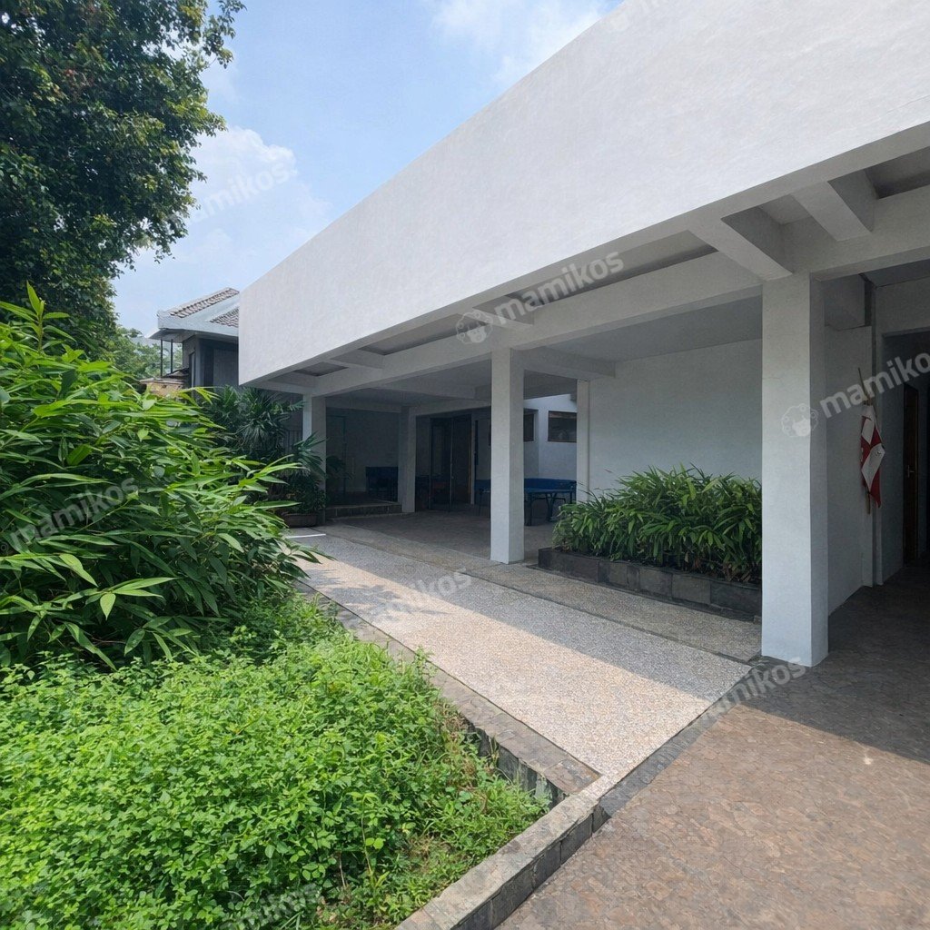 Rumah Sertifikat SHM 16 Kamar Tidur 10 Kamar Mandi Cawang Jakarta Timur - Photo 2