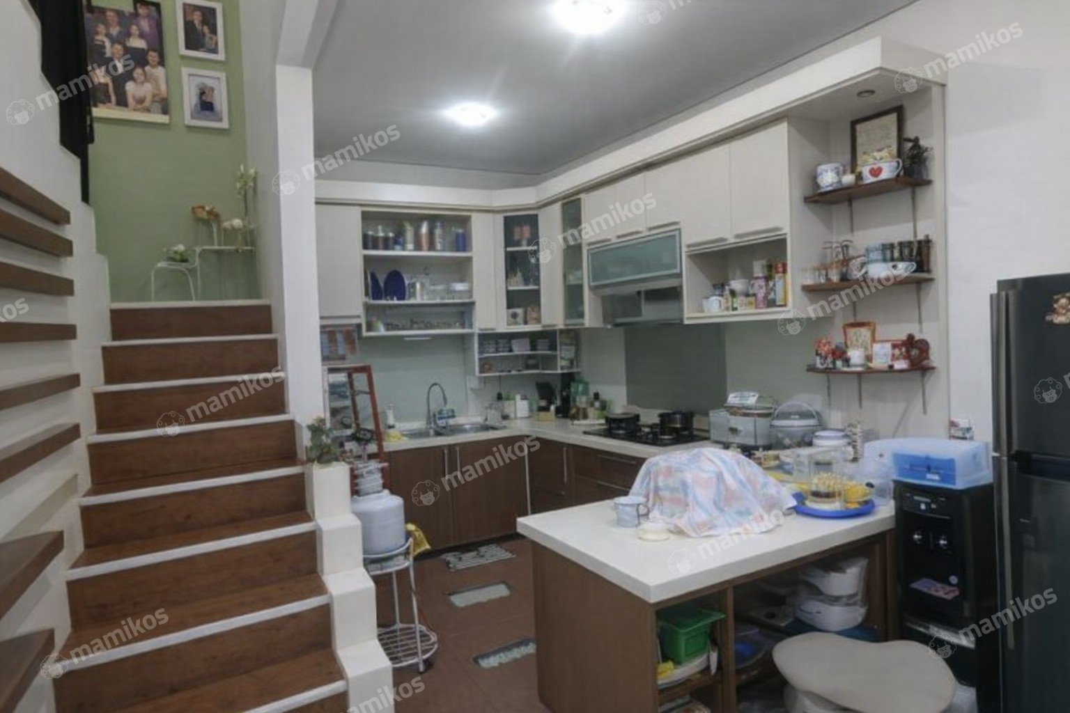 Rumah Sertifikat SHM 4 Kamar Tidur 4 Kamar Mandi Pantai Indah Kapuk Jakarta Utara