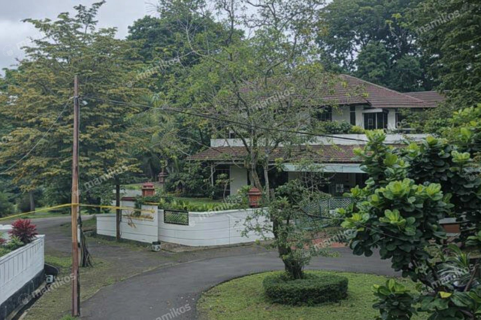 Rumah Sertifikat SHM 7 Kamar Tidur 5 Kamar Mandi Bintaro Jakarta Selatan
