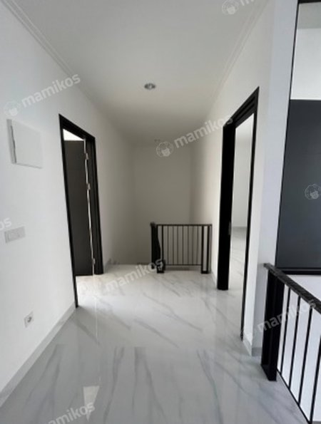 Rumah Sertifikat PPJB 3 Kamar Tidur 3 Kamar Mandi Pantai Indah Kapuk Jakarta Utara - Photo 3