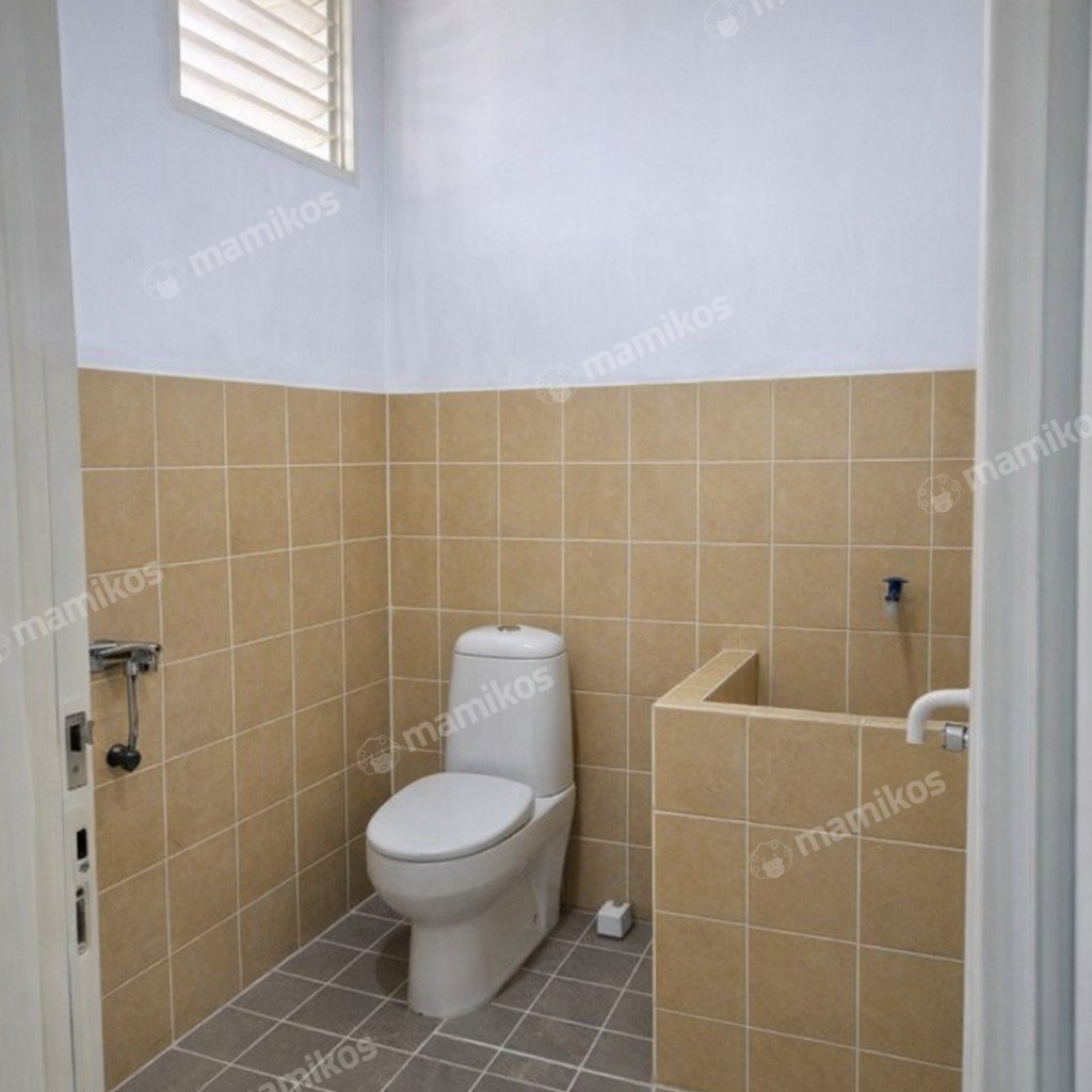 Rumah Sertifikat SHM 3 Kamar Tidur 2 Kamar Mandi Duta Garden Jakarta Barat - Photo 5