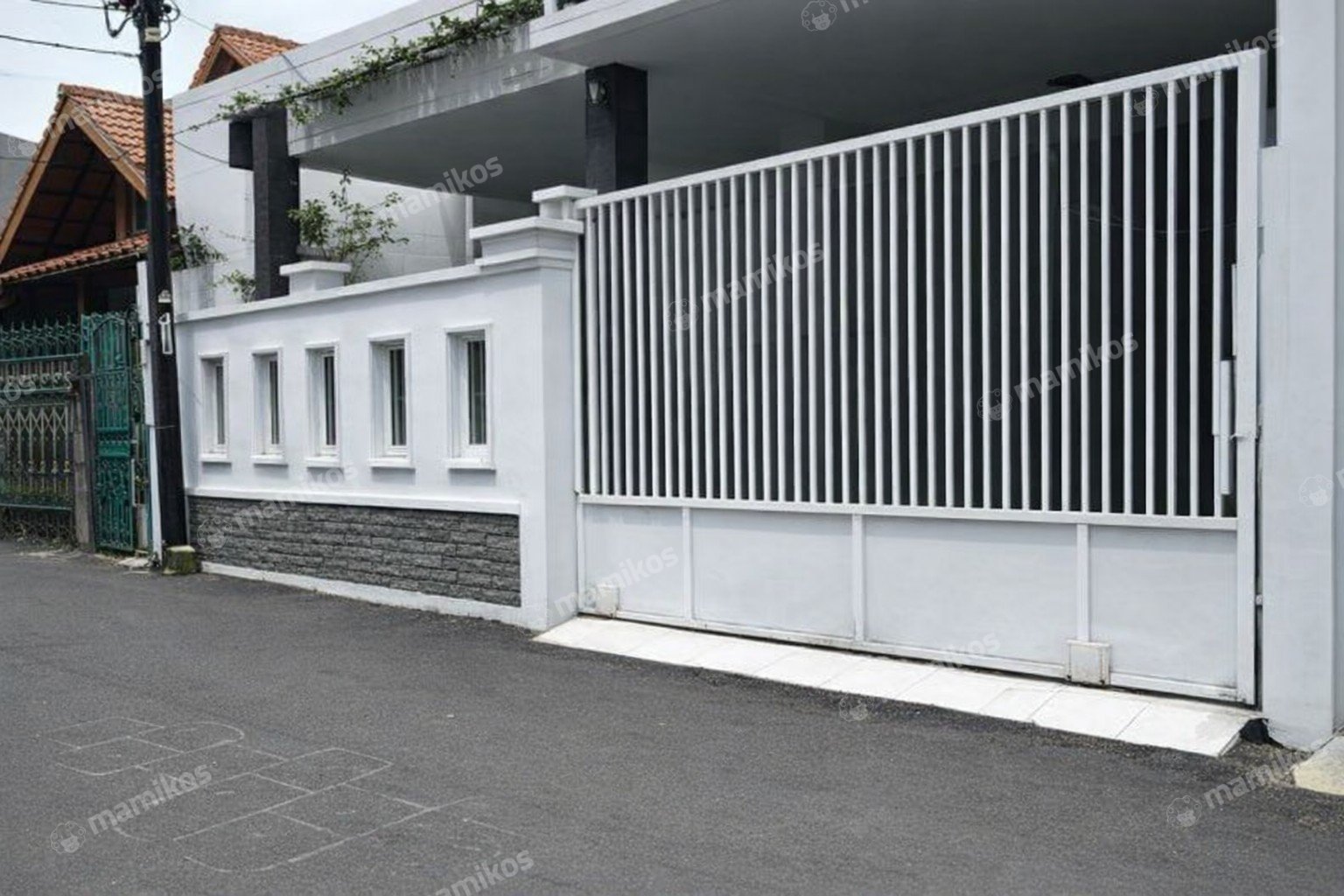 Rumah Sertifikat SHM 3 Kamar Tidur 2 Kamar Mandi Utan Kayu Jakarta Timur
