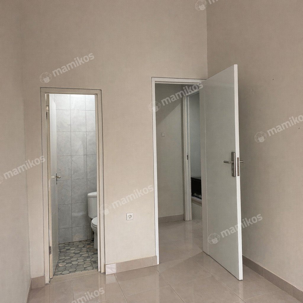 Rumah Sertifikat SHM 3 Kamar Tidur 2 Kamar Mandi Petukangan Jakarta Selatan - Photo 2