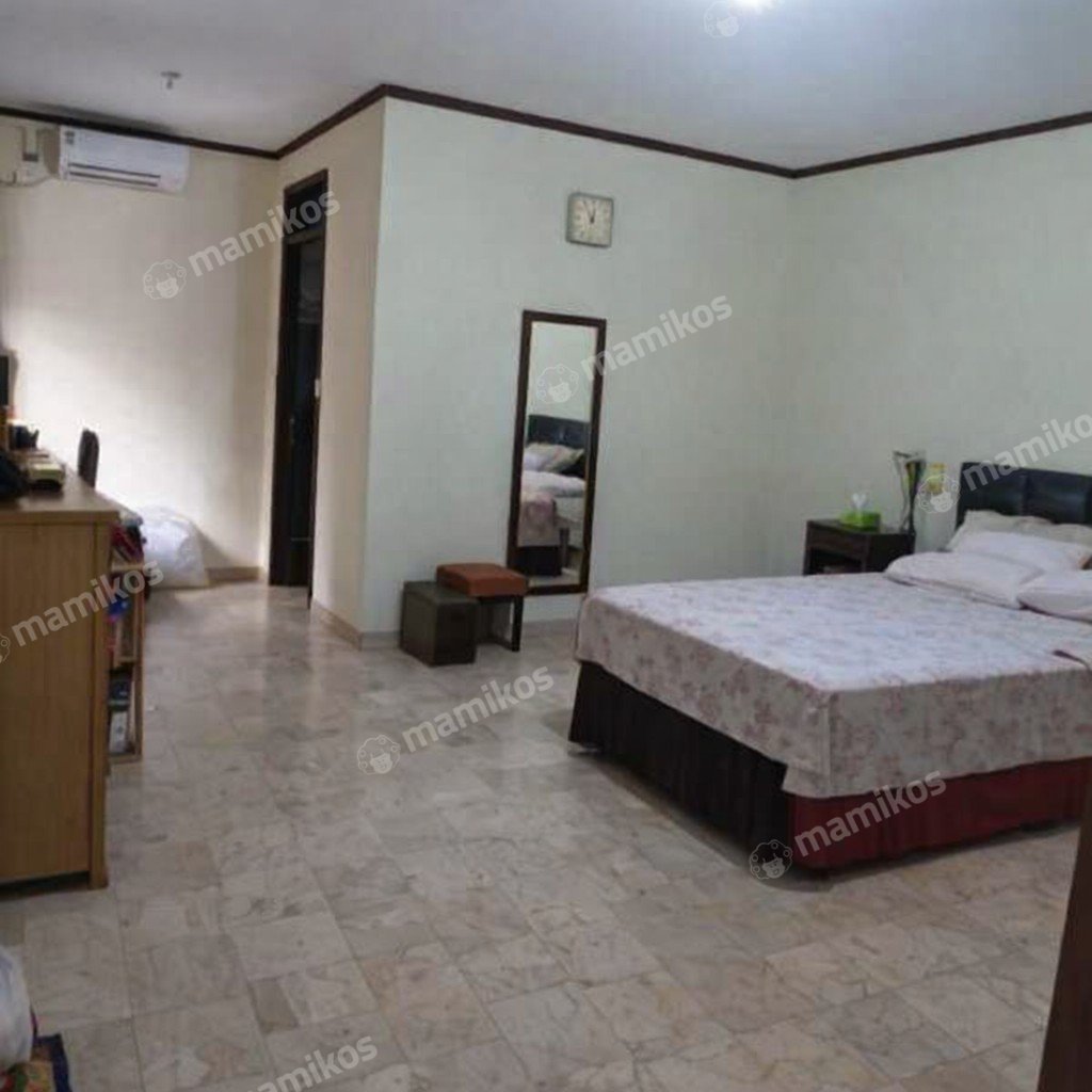 Rumah Sertifikat SHM 4 Kamar Tidur 3 Kamar Mandi Citra Garden Jakarta Barat - Photo 4