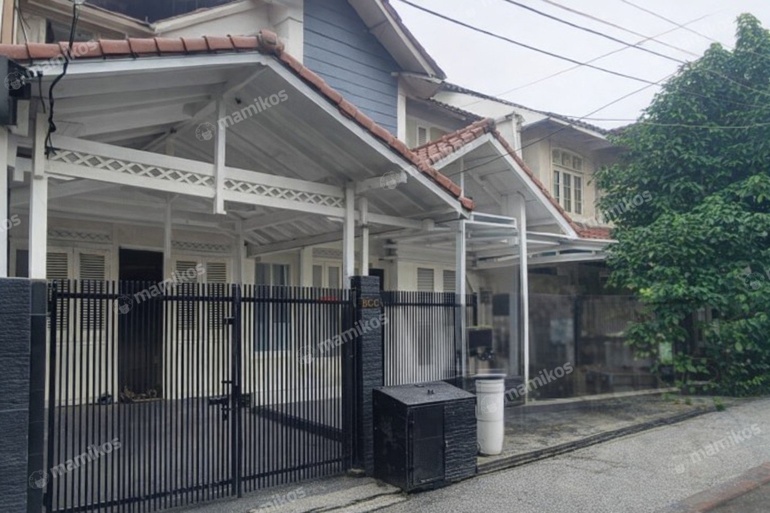 Rumah Sertifikat SHM 3 Kamar Tidur 3 Kamar Mandi Lebak Bulus Jakarta Selatan