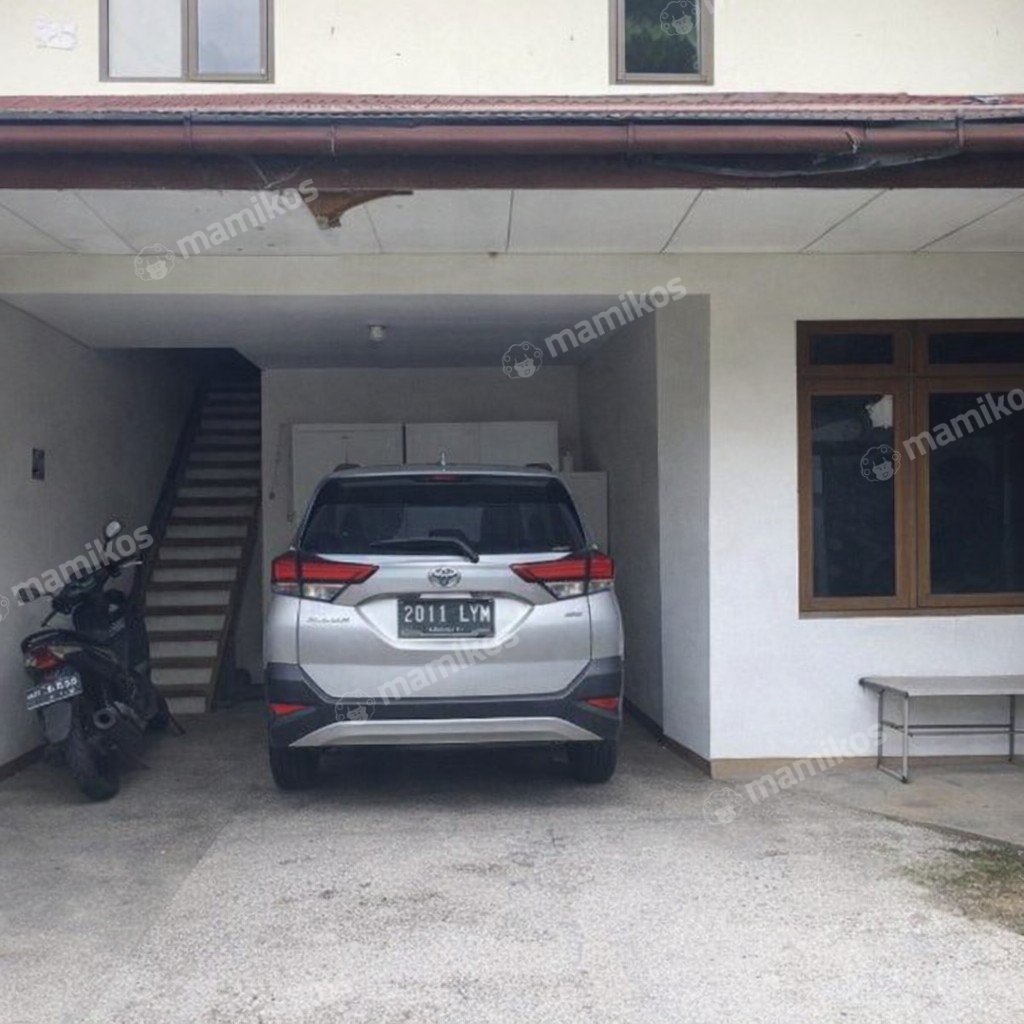 Rumah Sertifikat SHM 8 Kamar Tidur 4 Kamar Mandi Gandaria Jakarta Selatan - Photo 2