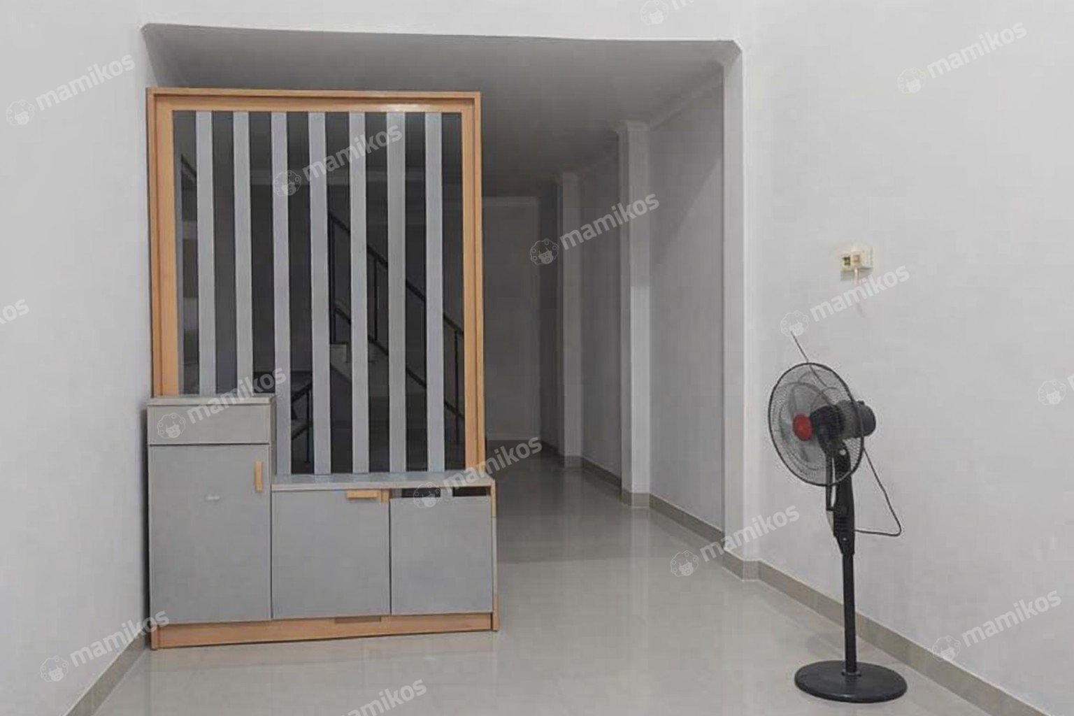 Rumah 3 Kamar Tidur 2 Kamar Mandi 2 Lantai Duri Kosambi Jakarta Barat