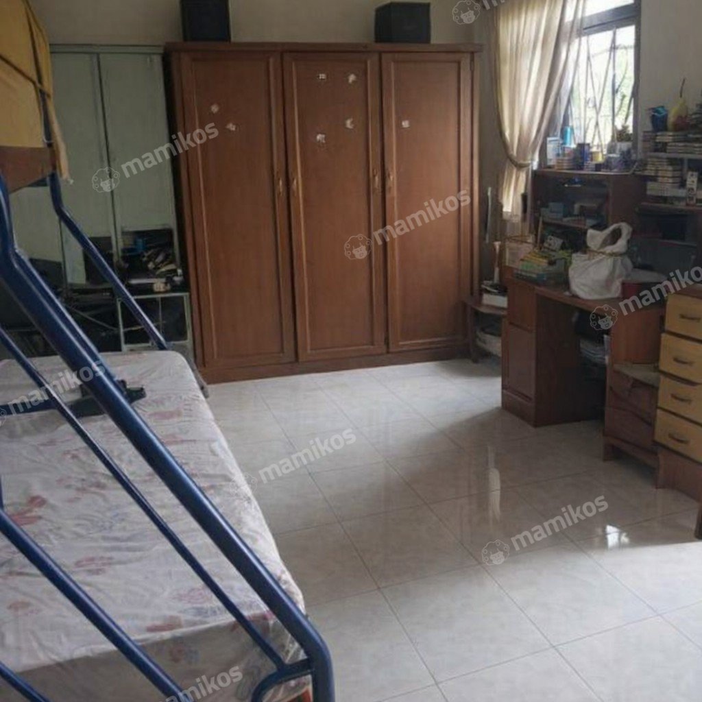 Rumah Sertifikat HGB 3 Kamar Tidur 2 Kamar Mandi Raffles Hills Jakarta Timur - Photo 2