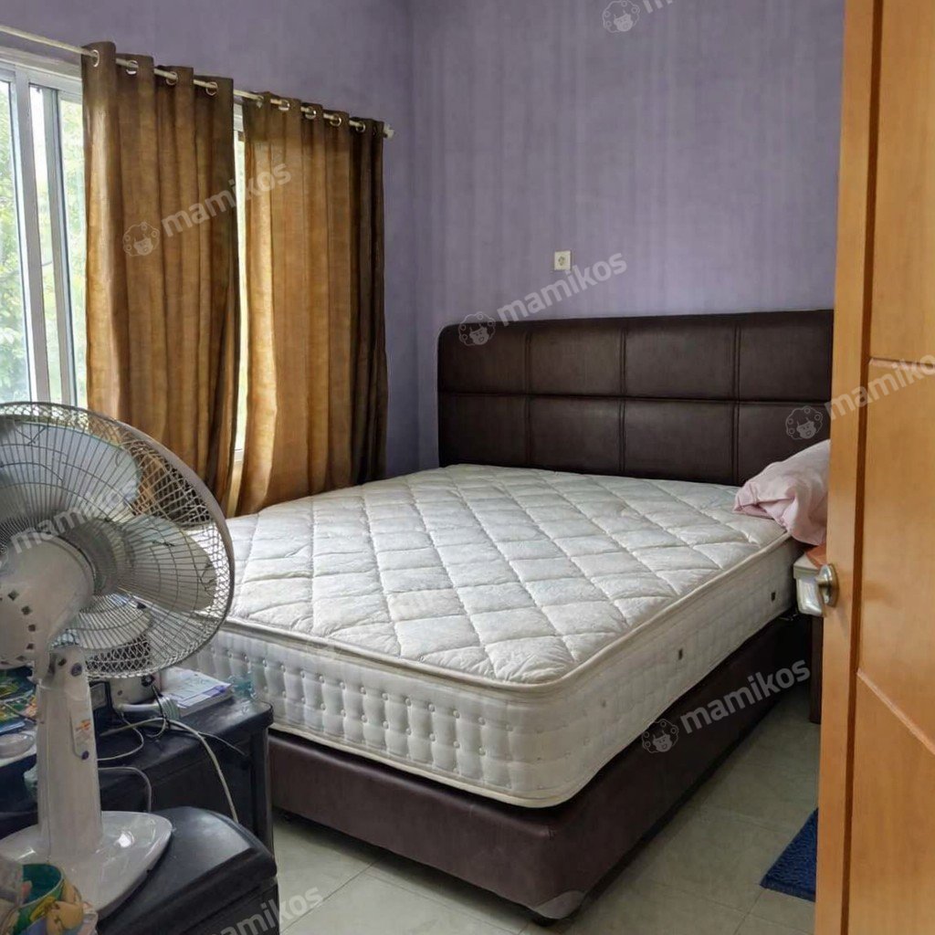 Rumah Sertifikat SHM 4 Kamar Tidur 4 Kamar Mandi Kelapa Gading Jakarta Utara - Photo 4