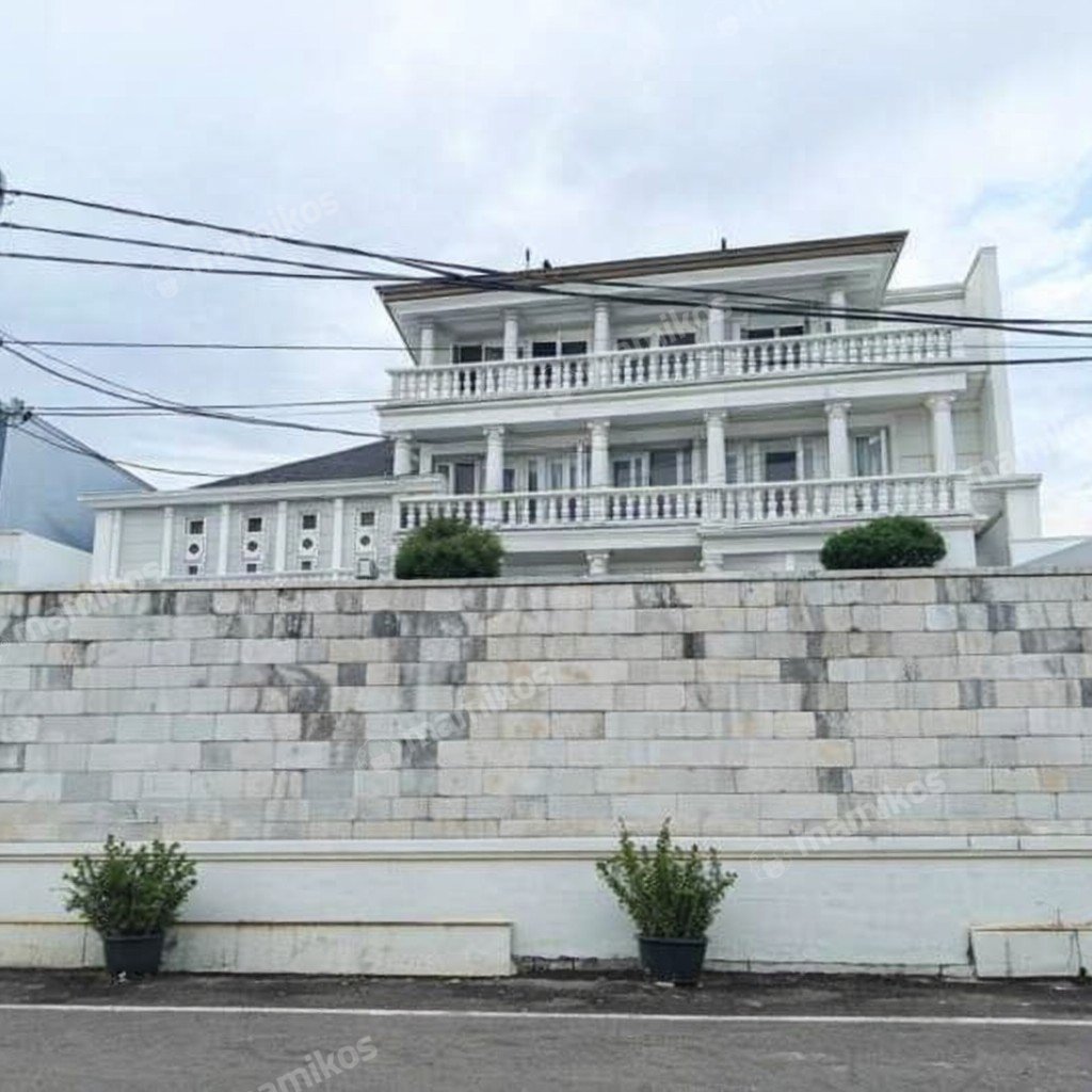 Rumah Sertifikat SHM 4 Kamar Tidur 5 Kamar Mandi Gandaria Jakarta Selatan - Photo 2