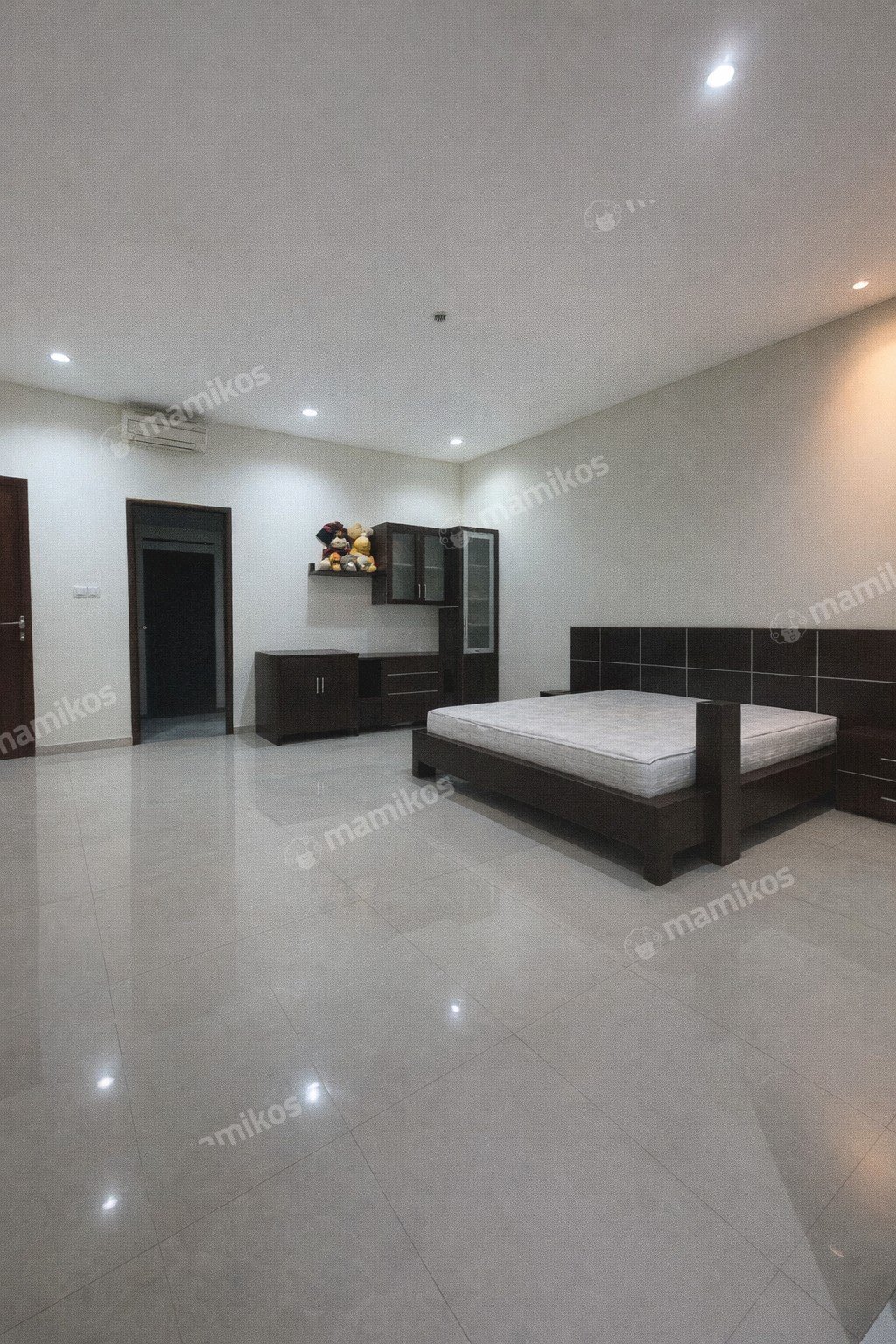 Rumah Sertifikat SHM 5 Kamar Tidur 6 Kamar Mandi Pantai Indah Kapuk Jakarta Utara - Photo 5