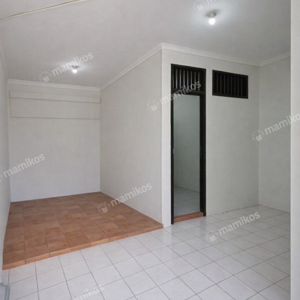 Rumah Sertifikat SHM 4 Kamar Tidur 2 Kamar Mandi Tanjung Duren Jakarta Barat - Photo 4