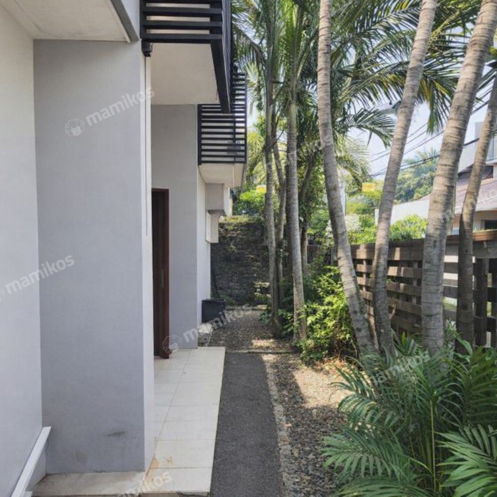 Rumah Sertifikat SHM 4 Kamar Tidur 3 Kamar Mandi Cilandak Jakarta Selatan - Photo 3