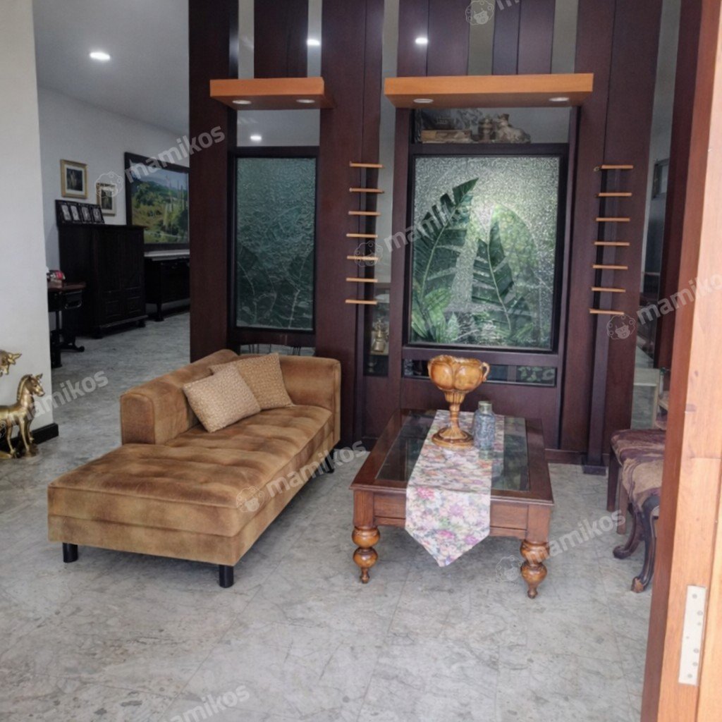 Rumah Sertifikat SHM 3 Kamar Tidur 2 Kamar Mandi Senopati Jakarta Selatan - Photo 2