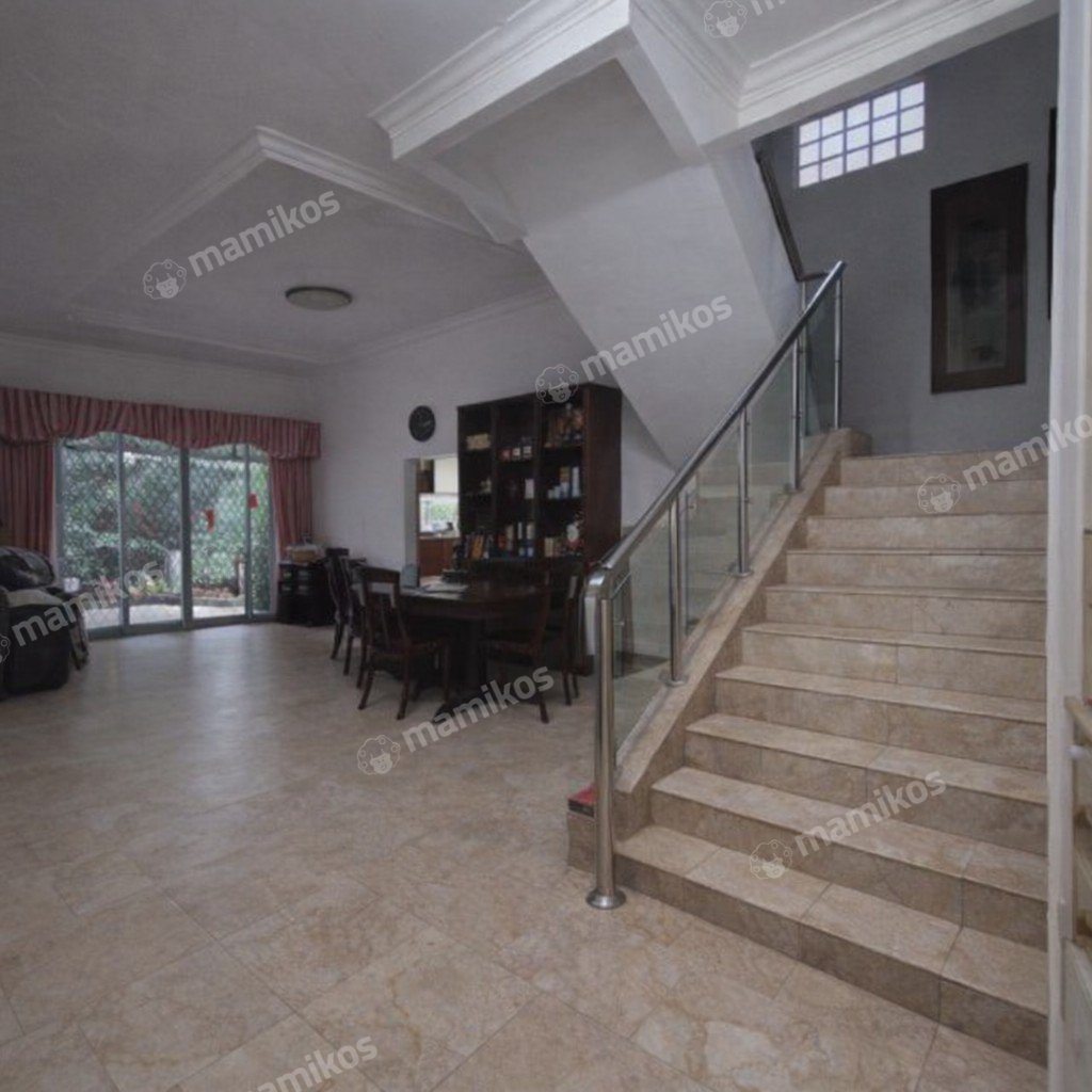 Rumah Sertifikat SHM 4 Kamar Tidur 4 Kamar Mandi Intercon Jakarta Barat - Photo 3