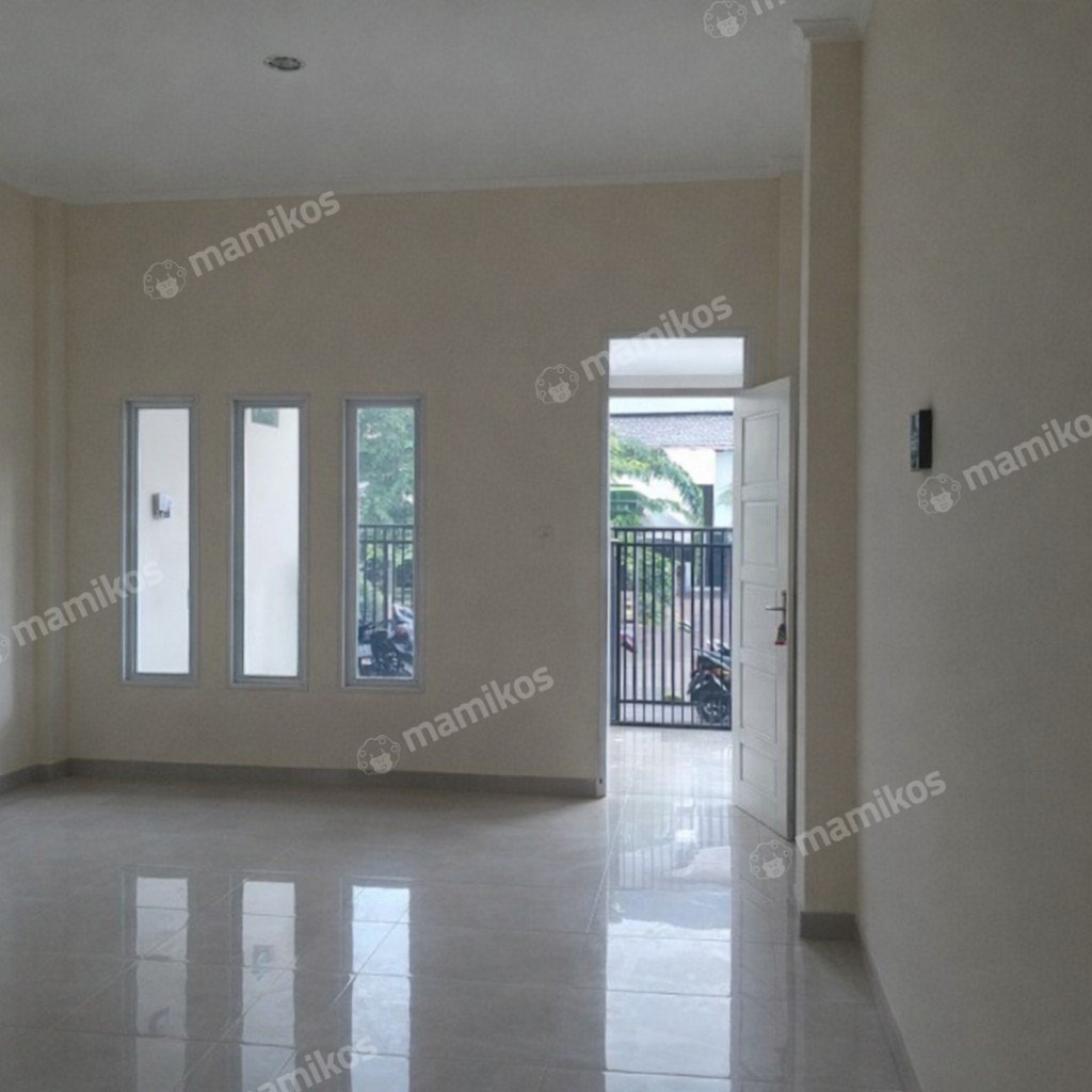 Rumah Sertifikat SHM 4 Kamar Tidur 4 Kamar Mandi Taman Surya Jakarta Barat - Photo 3