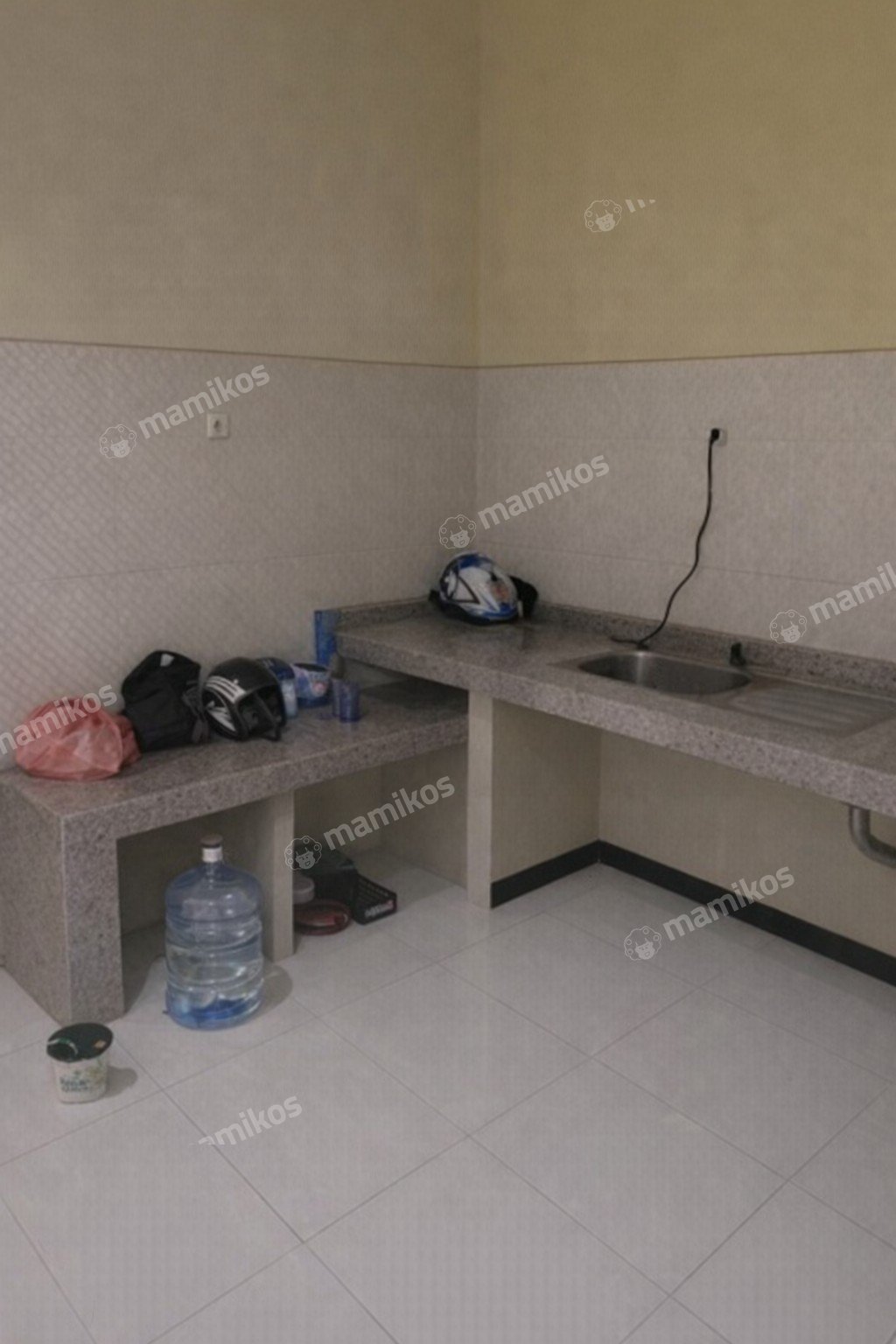 Rumah Sertifikat SHM 3 Kamar Tidur 5 Kamar Mandi Tanjung Duren Jakarta Barat - Photo 3