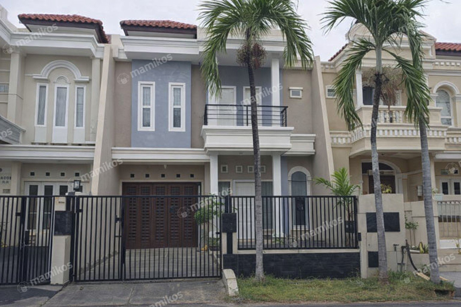 Rumah Sertifikat SHM 3 Kamar Tidur 3 Kamar Mandi Permata Buana Jakarta Barat