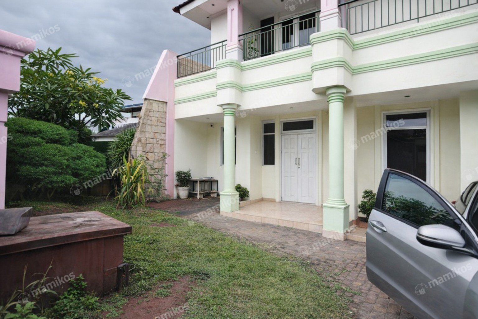 Rumah Sertifikat SHM 4 Kamar Tidur 4 Kamar Mandi Kebon Jeruk Jakarta Barat - Photo 2