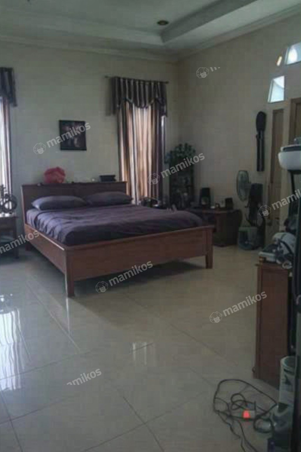 Rumah Sertifikat SHM 9 Kamar Tidur 3 Kamar Mandi Pegadungan Jakarta Barat - Photo 5
