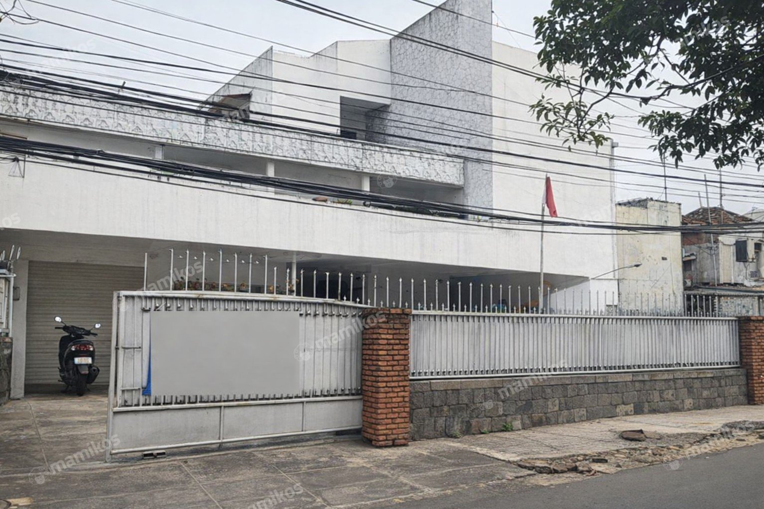 Rumah Sertifikat SHM 6 Kamar Tidur 5 Kamar Mandi Kebayoran Baru Jakarta Selatan