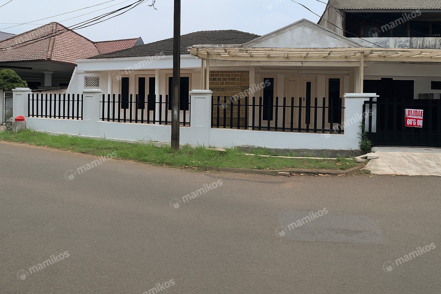 Rumah Sertifikat SHM 4 Kamar Tidur 2 Kamar Mandi Alfa Indah Jakarta Barat