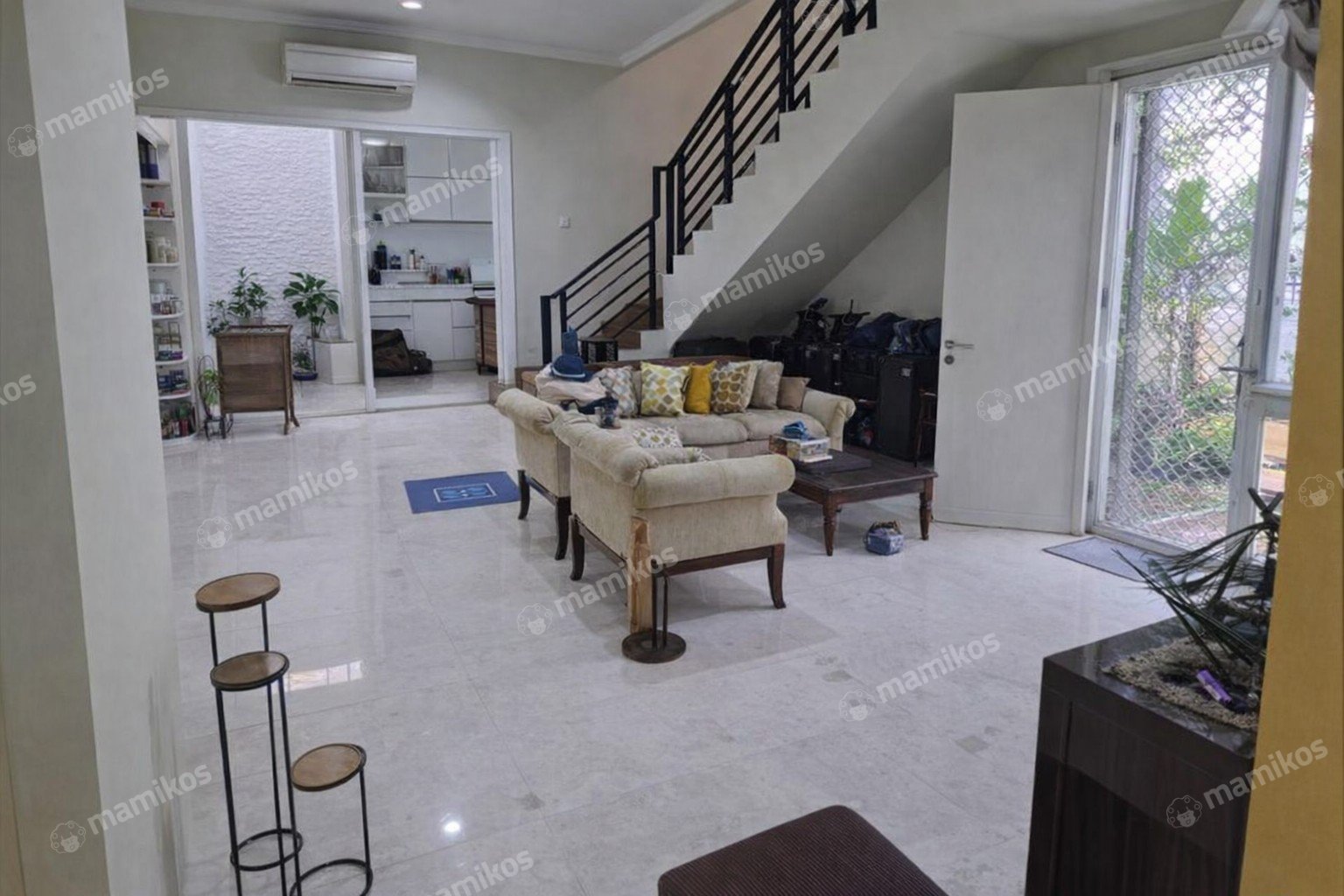 Rumah Sertifikat SHM 4 Kamar Tidur 3 Kamar Mandi Pegangsaan Jakarta Utara