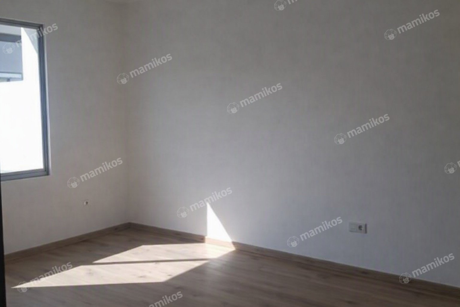Rumah Sertifikat SHM 3 Kamar Tidur 3 Kamar Mandi Pantai Indah Kapuk Jakarta Utara - Photo 2