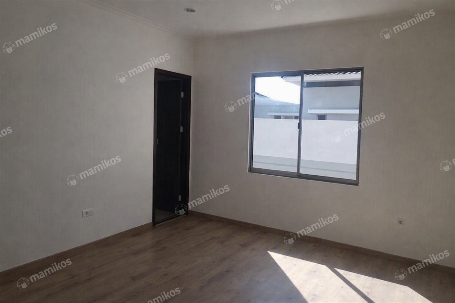 Rumah Sertifikat SHM 3 Kamar Tidur 3 Kamar Mandi Pantai Indah Kapuk Jakarta Utara - Photo 3