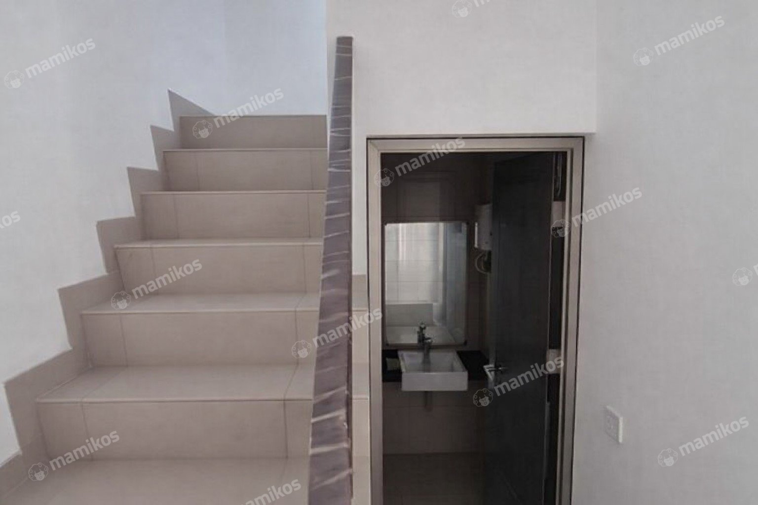 Rumah Baru 3 Kamar Tidur 3 Kamar Mandi Pantai Indah Kapuk 2 Jakarta Utara - Photo 3