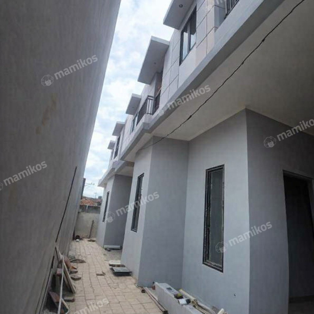 Rumah Sertifikat Girik 3 Kamar Tidur 2 Kamar Mandi Condet Jakarta Timur - Photo 2