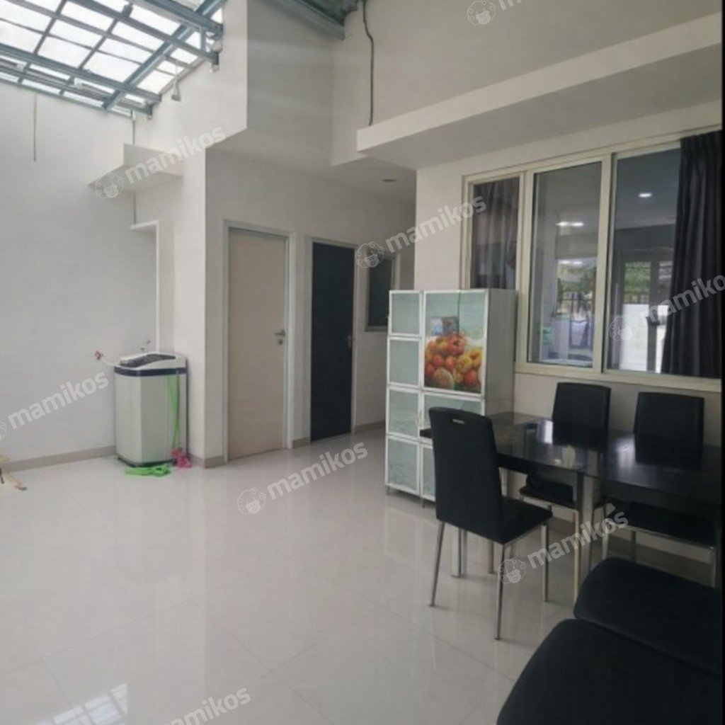 Rumah Sertifikat SHM 4 Kamar Tidur 3 Kamar Mandi Jakarta Garden City Jakarta Timur - Photo 3