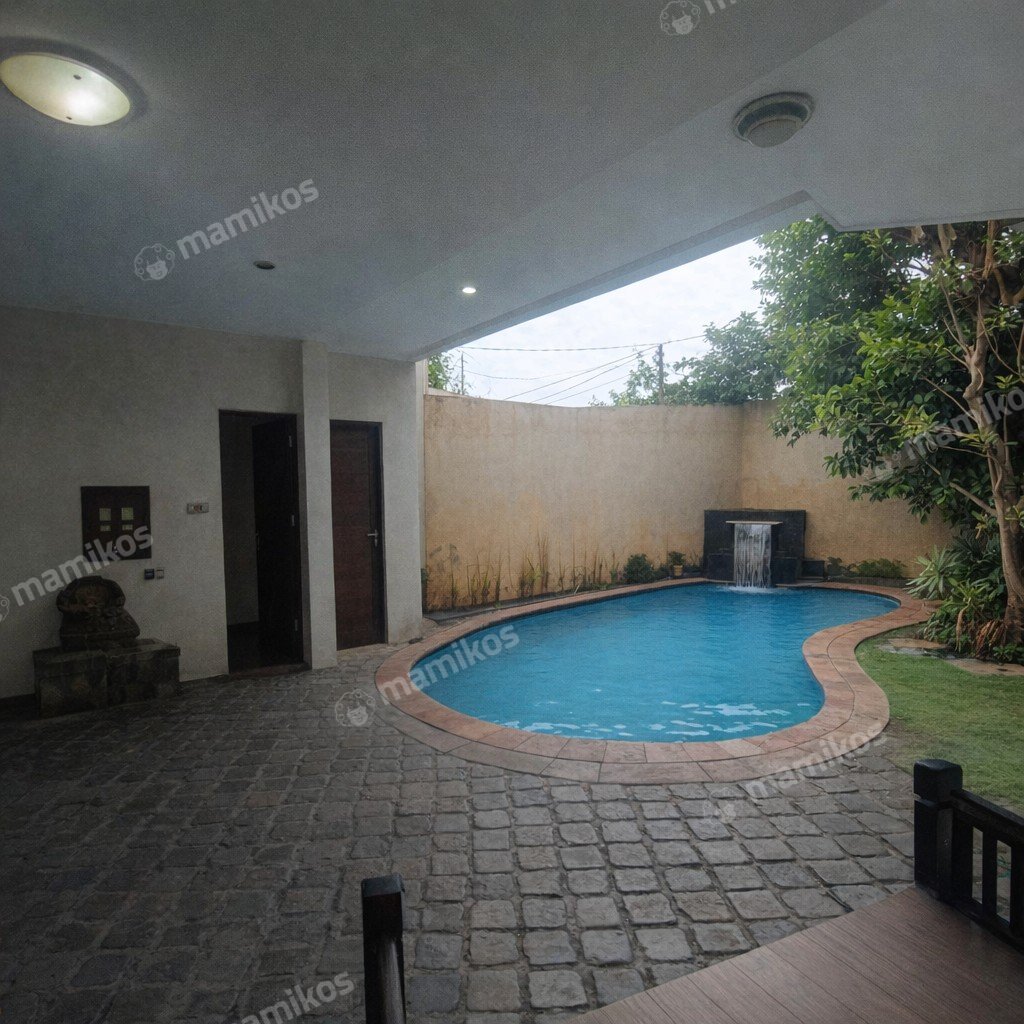 Rumah Sertifikat SHM 5 Kamar Tidur 5 Kamar Mandi Kemang Jakarta Selatan - Photo 2