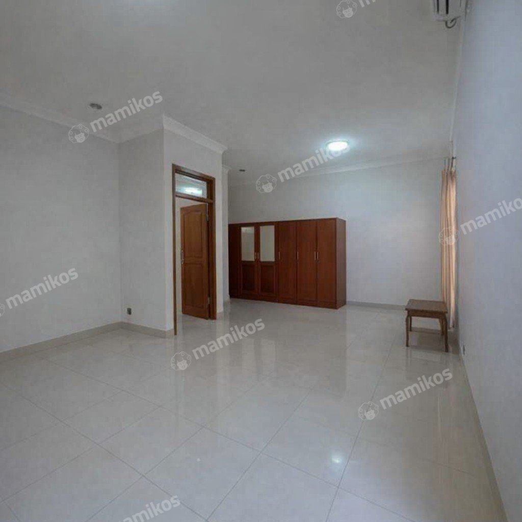 Rumah Sertifikat SHM 5 Kamar Tidur 5 Kamar Mandi Kemang Jakarta Selatan - Photo 5