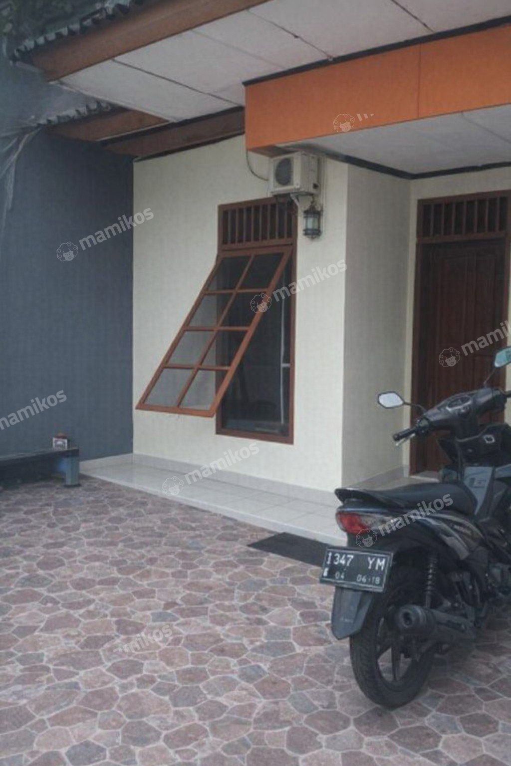 Rumah Sertifikat SHM 4 Kamar Tidur 2 Kamar Mandi Puri Indah Jakarta Barat - Photo 3