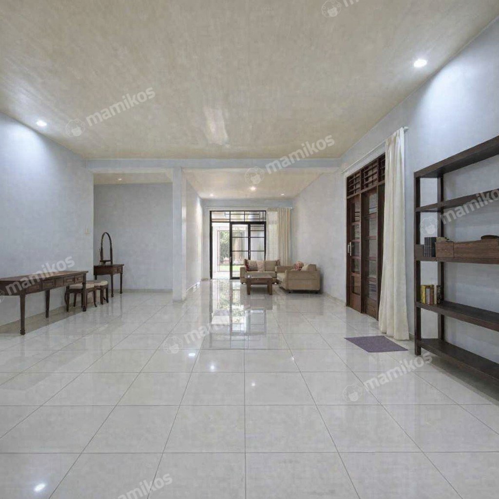 Rumah Sertifikat SHM 3 Kamar Tidur 3 Kamar Mandi Kemang Jakarta Selatan - Photo 4