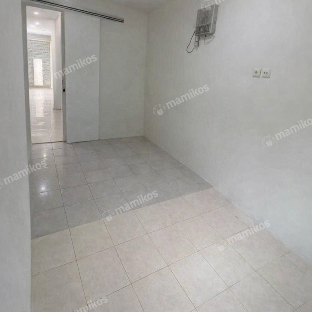 Rumah Sertifikat SHM 4 Kamar Tidur 4 Kamar Mandi Pondok Kelapa Jakarta Timur - Photo 4