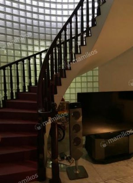 Rumah Sertifikat SHM 4 Kamar Tidur 4 Kamar Mandi Menteng Jakarta Pusat - Photo 3