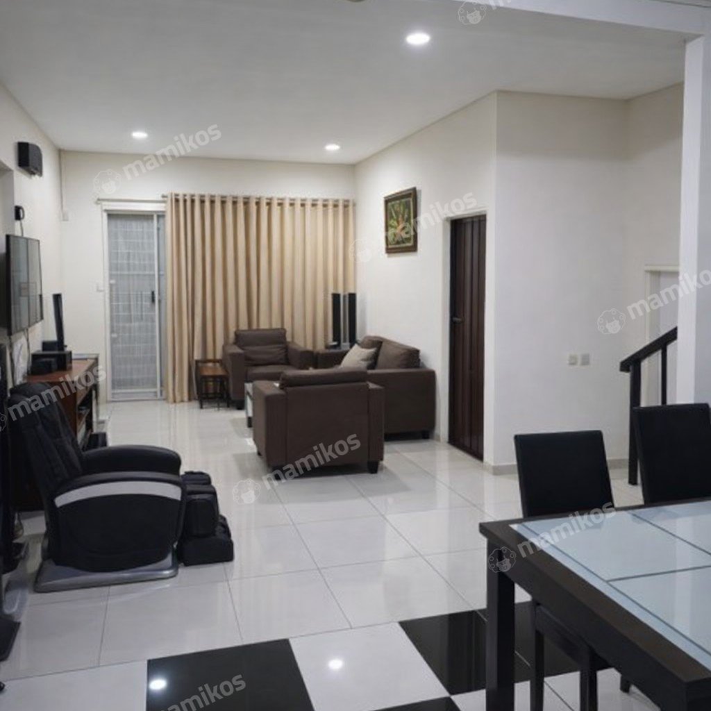 Rumah Sertifikat SHM 4 Kamar Tidur 3 Kamar Mandi Green Lake City Jakarta Barat - Photo 2