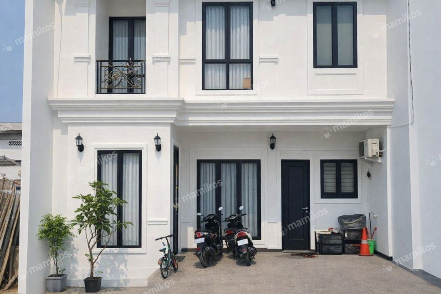Rumah Sertifikat SHM 4 Kamar Tidur 3 Kamar Mandi Matraman Jakarta Timur