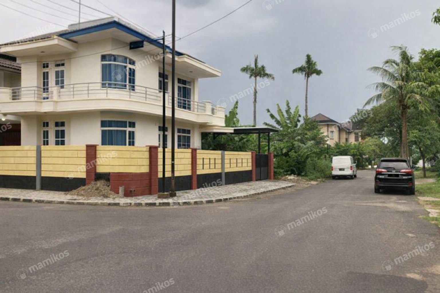 Rumah Sertifikat SHM 5 Kamar Tidur 3 Kamar Mandi Cakung Jakarta Timur