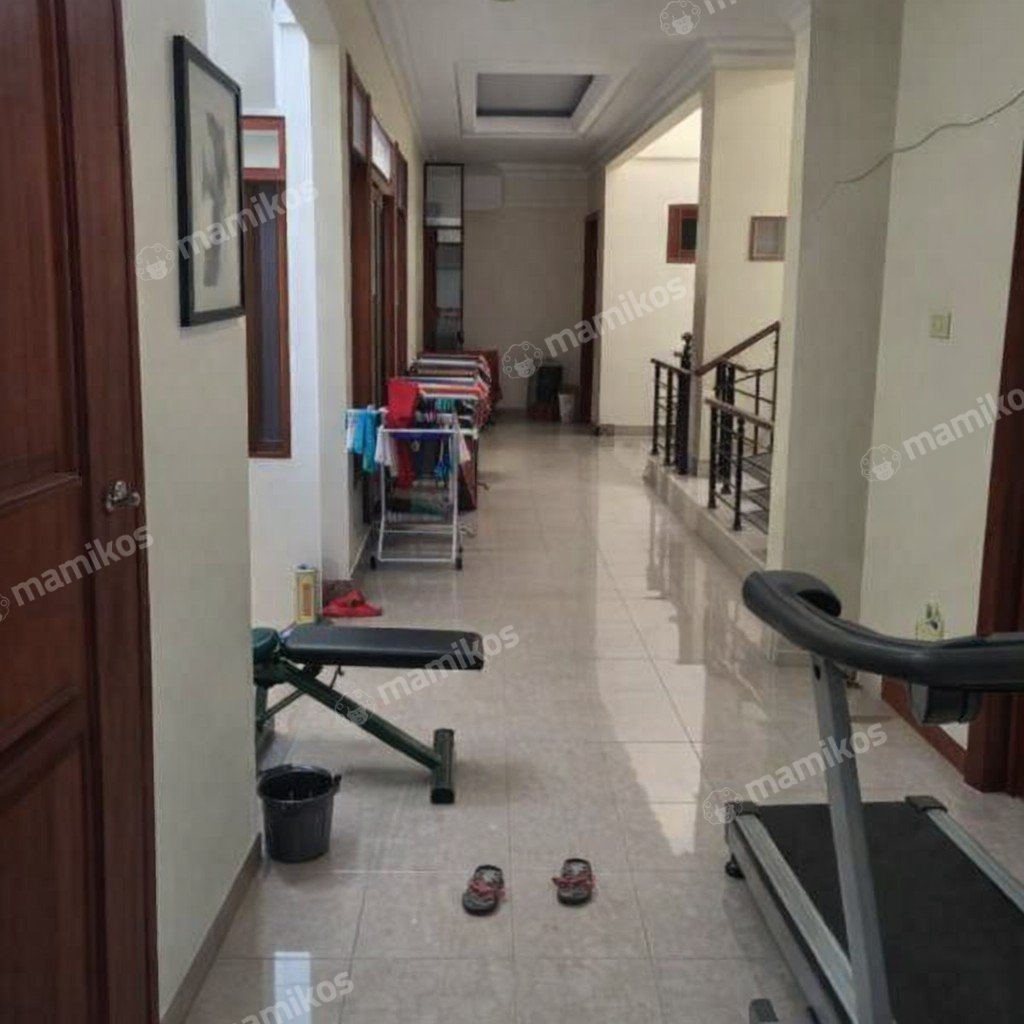 Rumah Sertifikat SHM 5 Kamar Tidur 4 Kamar Mandi Mangga Besar Jakarta Barat - Photo 2