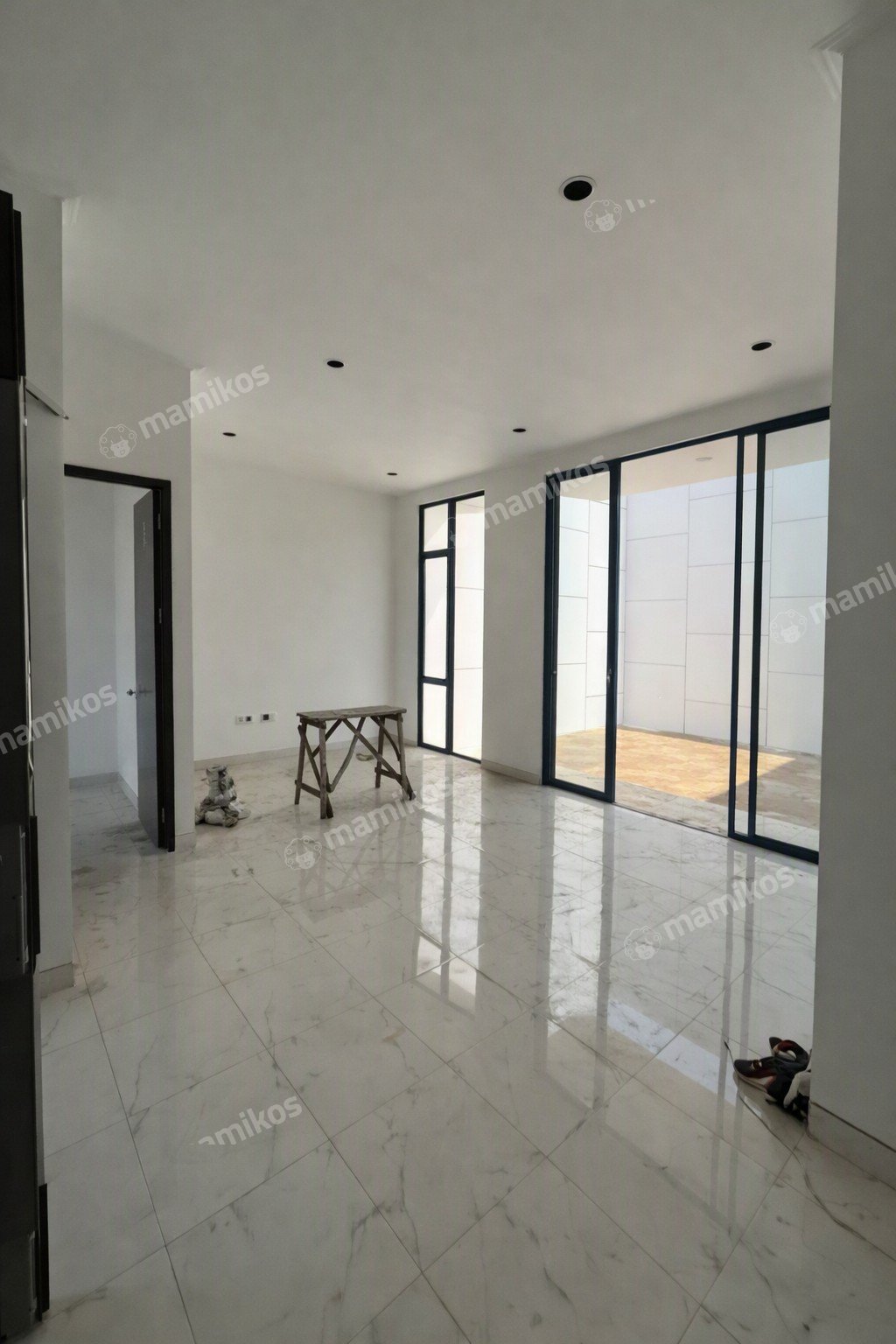 Rumah Sertifikat SHM 4 Kamar Tidur 4 Kamar Mandi Pantai Indah Kapuk 2 Jakarta Utara - Photo 2