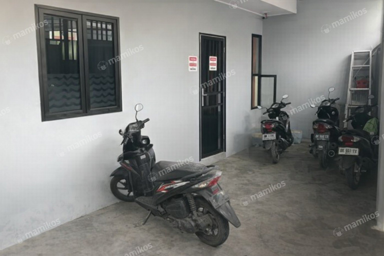 Rumah Sertifikat SHM 21 Kamar Tidur 13 Kamar Mandi Tomang Jakarta Barat - Photo 2