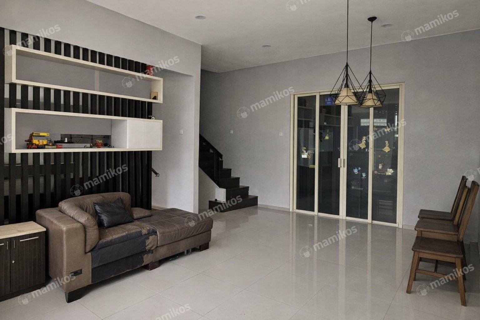 Rumah Sertifikat SHM 3 Kamar Tidur 3 Kamar Mandi Kembangan Jakarta Barat