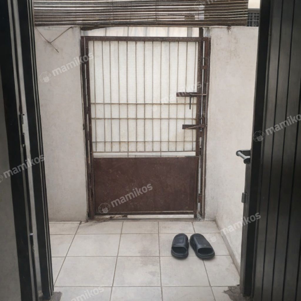 Rumah Sertifikat SHM 3 Kamar Tidur 1 Kamar Mandi Condet Jakarta Timur - Photo 2