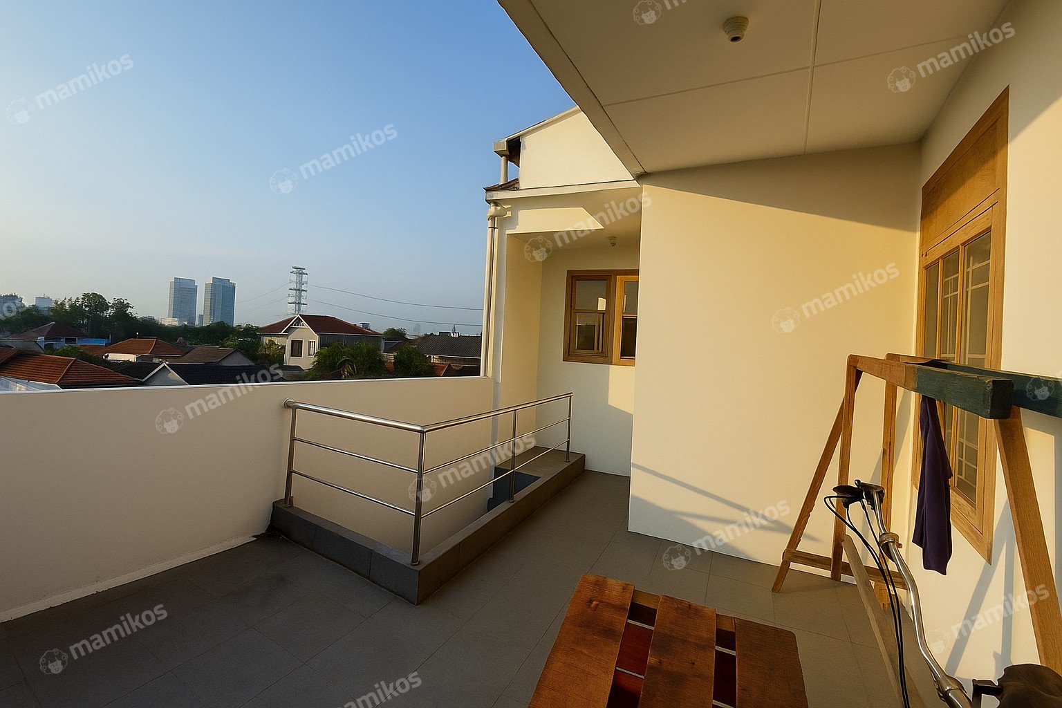 Rumah Sertifikat SHM 5 Kamar Tidur 4 Kamar Mandi Meruya Jakarta Barat - Photo 2